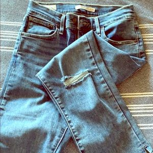 Levi’s 724 jeans